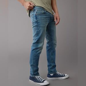 American Eagle Original Straight Airflex+ Men's Blue Denim Jeans, 31/30 NWT